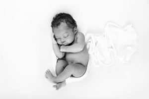 Alexandra Buendia Photo bébé lyon noir et blanc